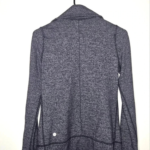 Lululemon full zip‎ casual mid weight jacket. Size 4 - Picture 2 of 5